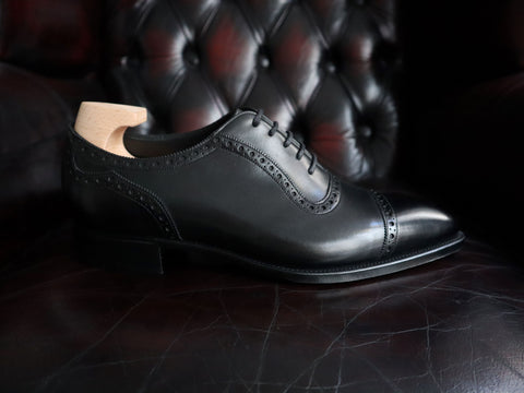 "St James II" in Black Calf - TG73